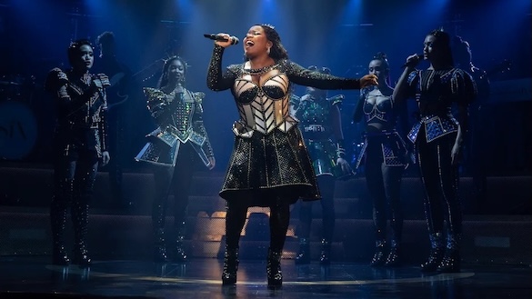 Keny Denice Taylor on stage