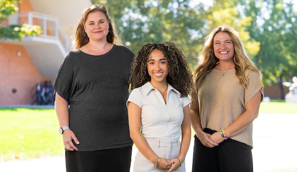 Venezia Michalsen, Anya Boyd, Aimee O'Shea